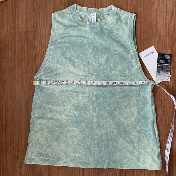 ❤️ Lululemon All Yours Tank Could Wash CW3A Size 2 NWT - Picture 7 of 7